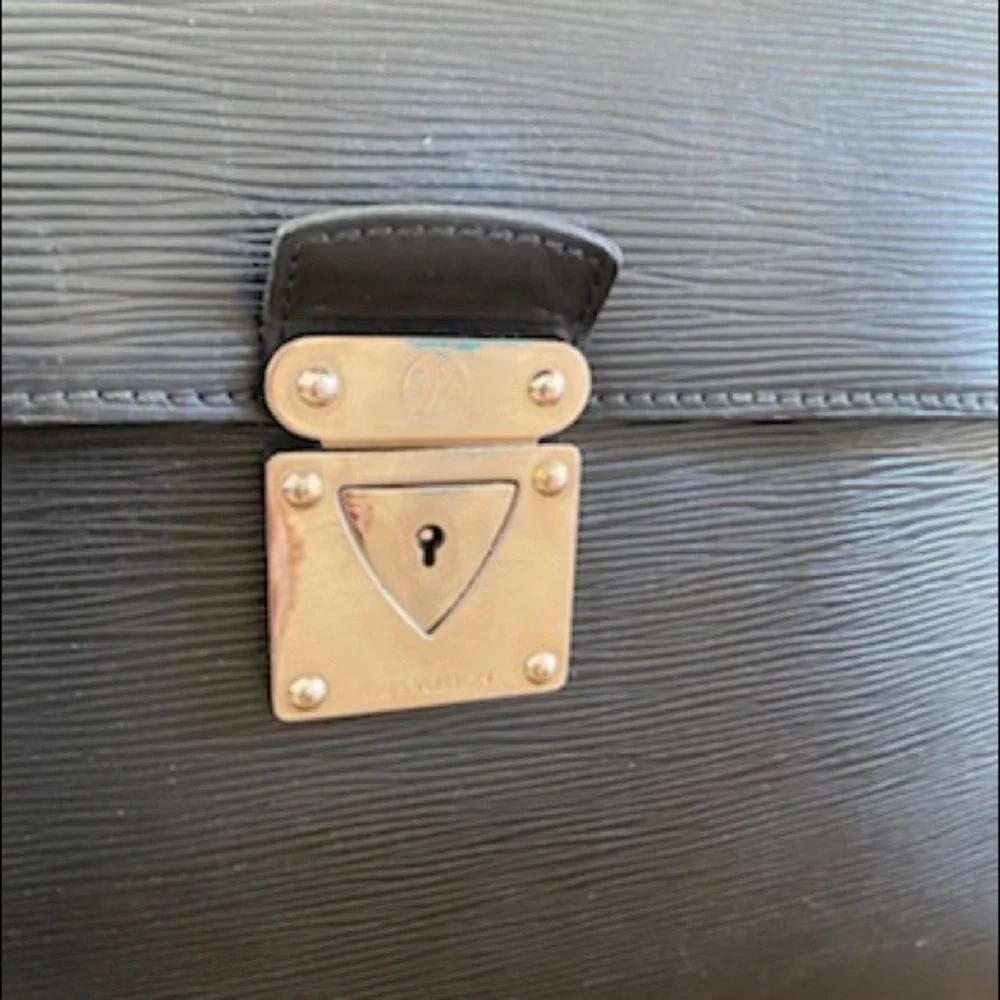 LOUIS VUITTON black epi leather Robusto brief case with silver buckle